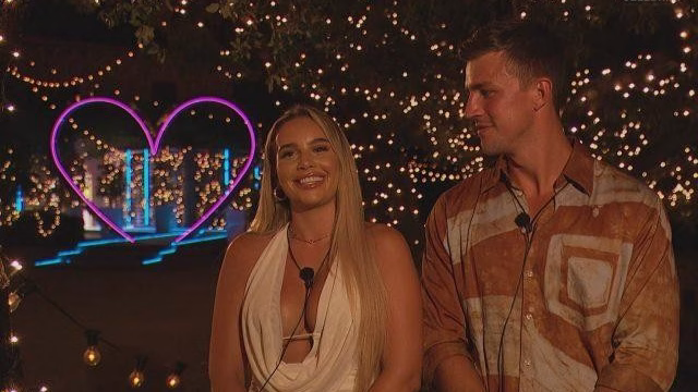 Mitchel Taylor and Ella Barnes’ Dating History: What Happened After Love Island?